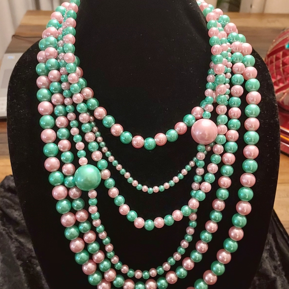 Elegant Pink and Green Beaded Necklace